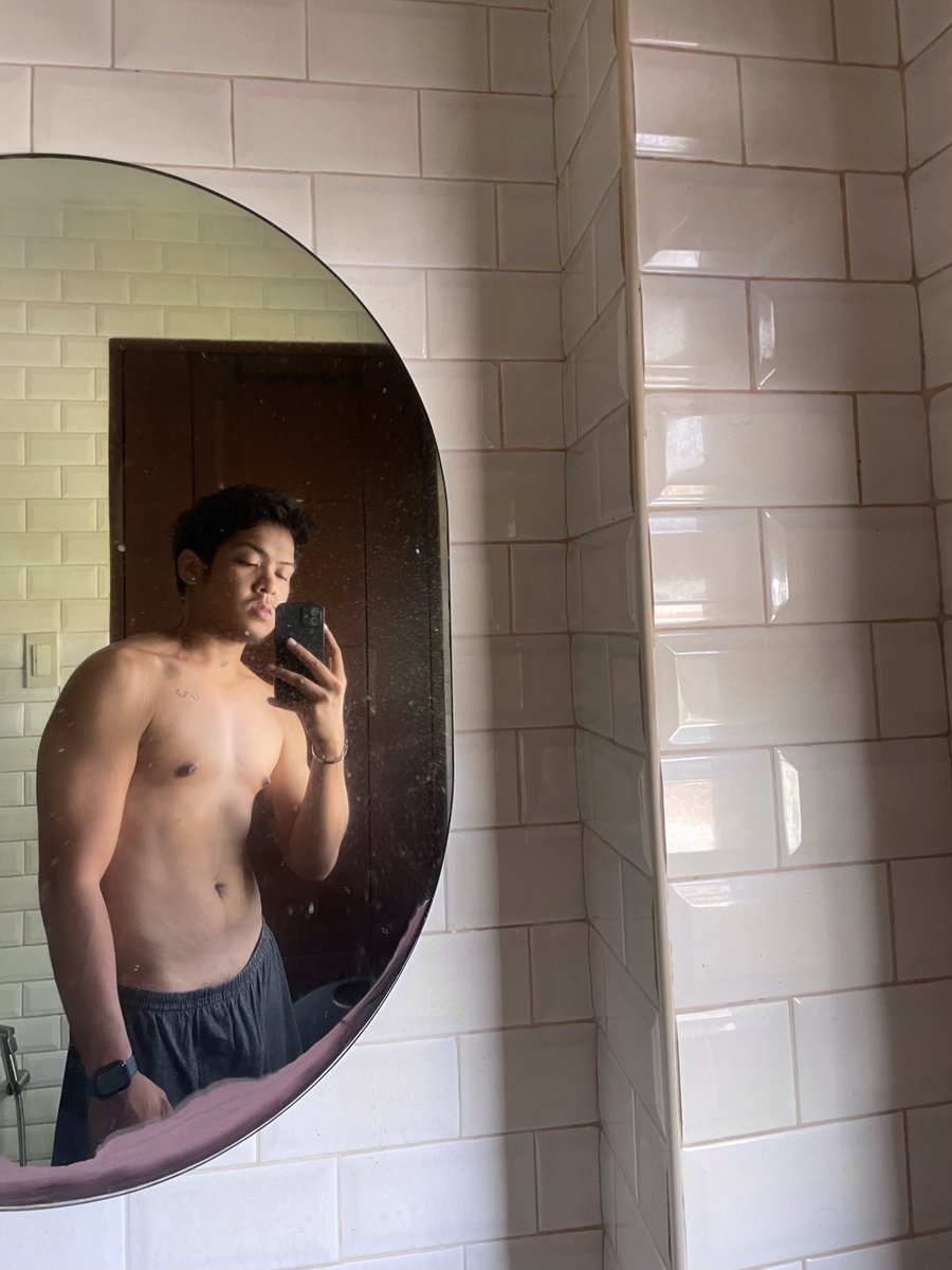 tj🧋 tweet media