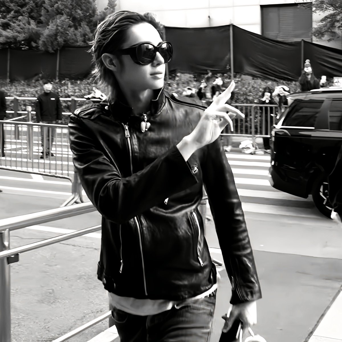 8kerdl ⭑ tweet media