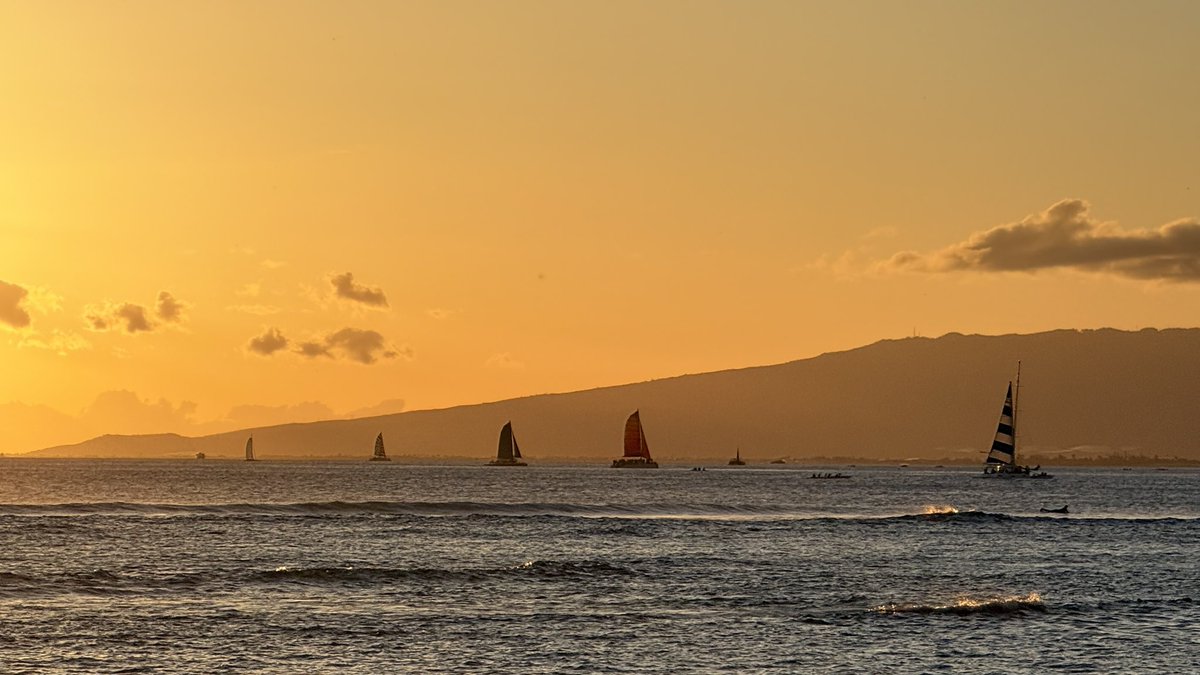 hawaii_isla808's tweet image. Sunset in Honolulu, Hawaii 🙏🏼📸❤️
#oahu #hawaii #waikiki #honolulu #sunsethawaii