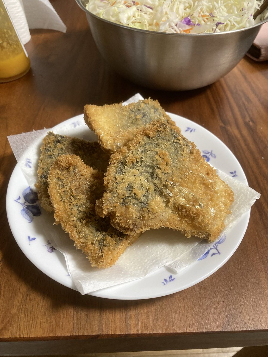 WRRYZX's tweet photo. 4月は毎週楽しかったなー
阪下でMTB乗って、小豆島で仕上がって、和歌山のアジをフライにして、今週は阪下でオンタイムエンデューロイベント
ＧＷはゆっくりするとする https://t.co/YtQczRBdtD