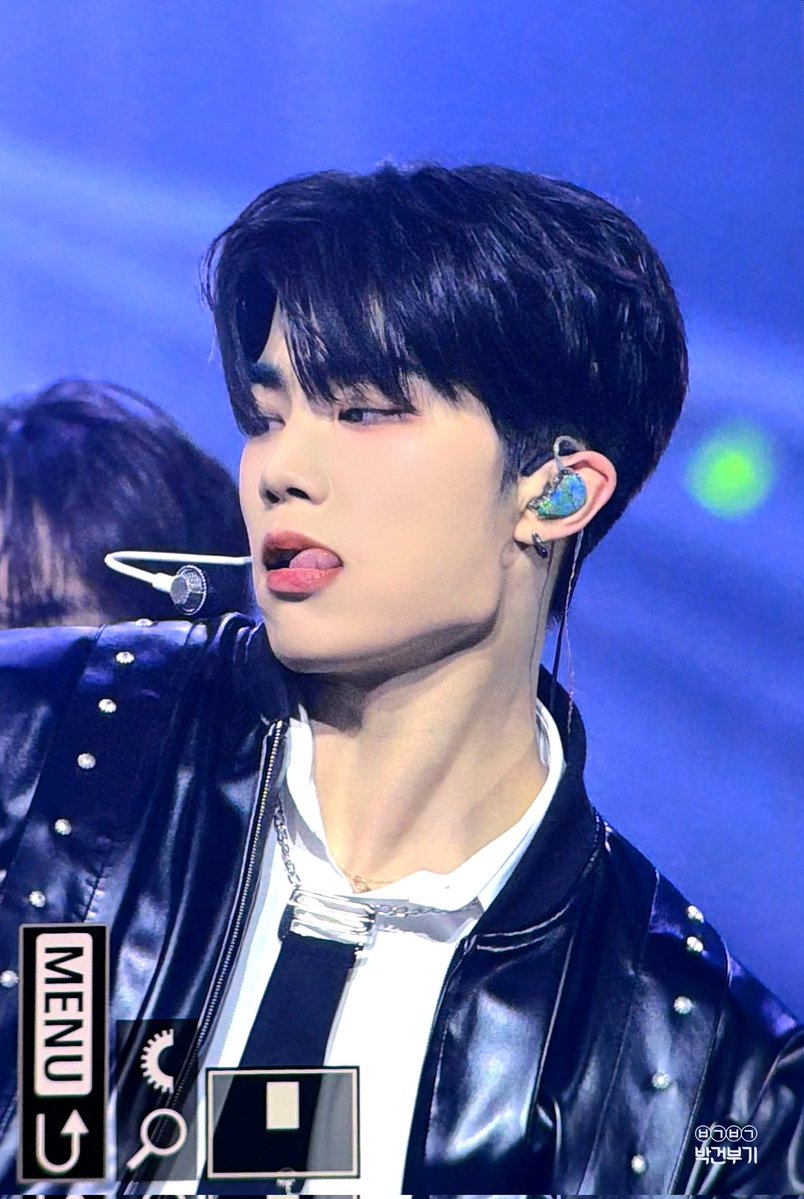 𝕨𝕠𝕠𝕜𝕚𝕖 𝕫𝕠𝕟𝕖 🤍🍞🧸 tweet media