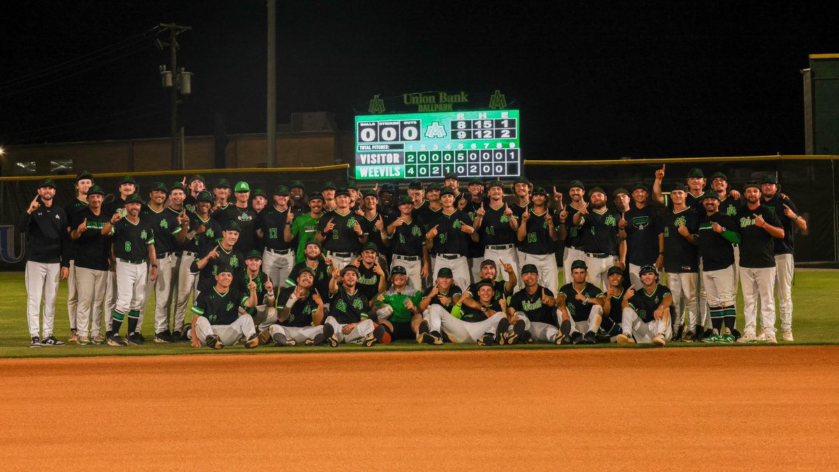 weevilsbaseball's tweet photo. RECAP | Weevils Clinch GAC Regular Season Championship, Take Down Muleriders in Series Opener

Read more: https://t.co/SCx3rROkWE

#WeevilNation | #WeEvil https://t.co/Ehg4dz66TK