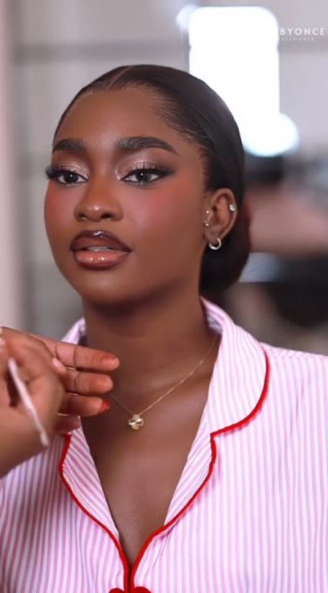 Obianuju🌻 tweet media