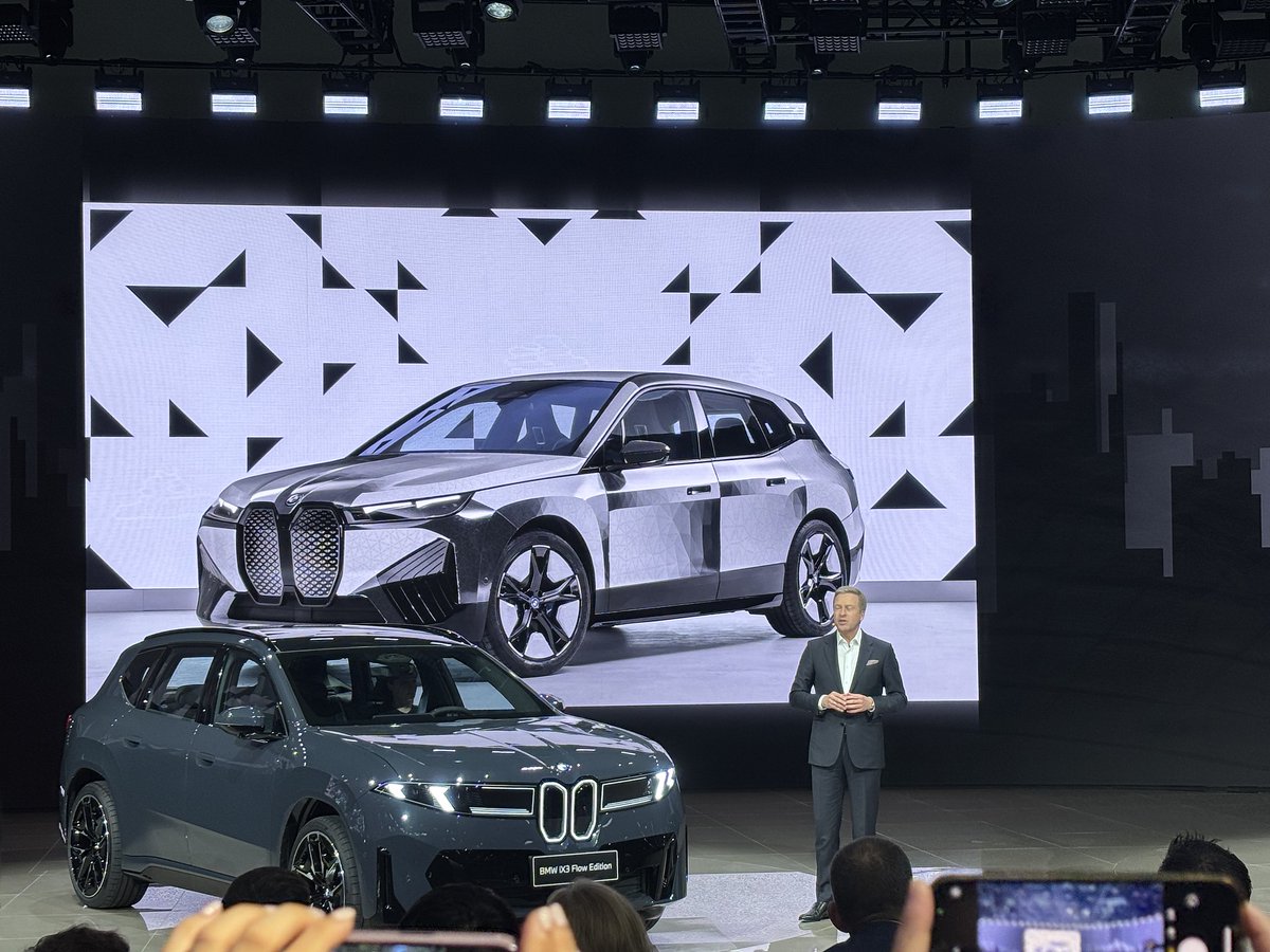 CGTNGlobalBiz's tweet image. The 2026 Beijing International #Automotive Exhibition officially opens on Friday. 8 days, 1,451 cars, 1,000+ exhibitors from 21 nations — the key benchmark for global #auto industry transformation.