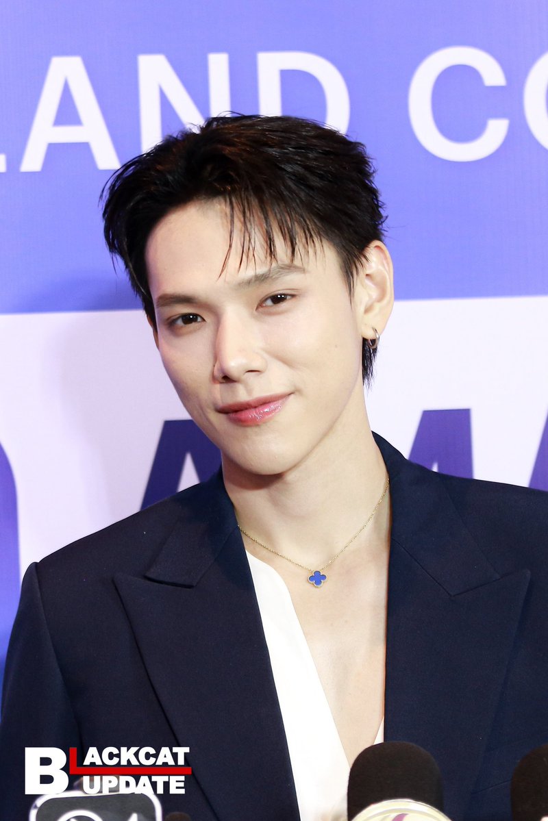 ช่วงสัมภาษณ์ “ต้าห์อู๋ พิทยา” ร่วมงานแถลงข่าว CP Group's Ascend Commerce x NTT DOCOMO🏦🔖 เปิดตัว #AmazeSuperApp

#DAOU #ต้าห์อู๋ #oueiija