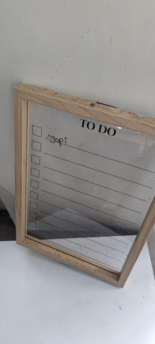 karfianda tweet media