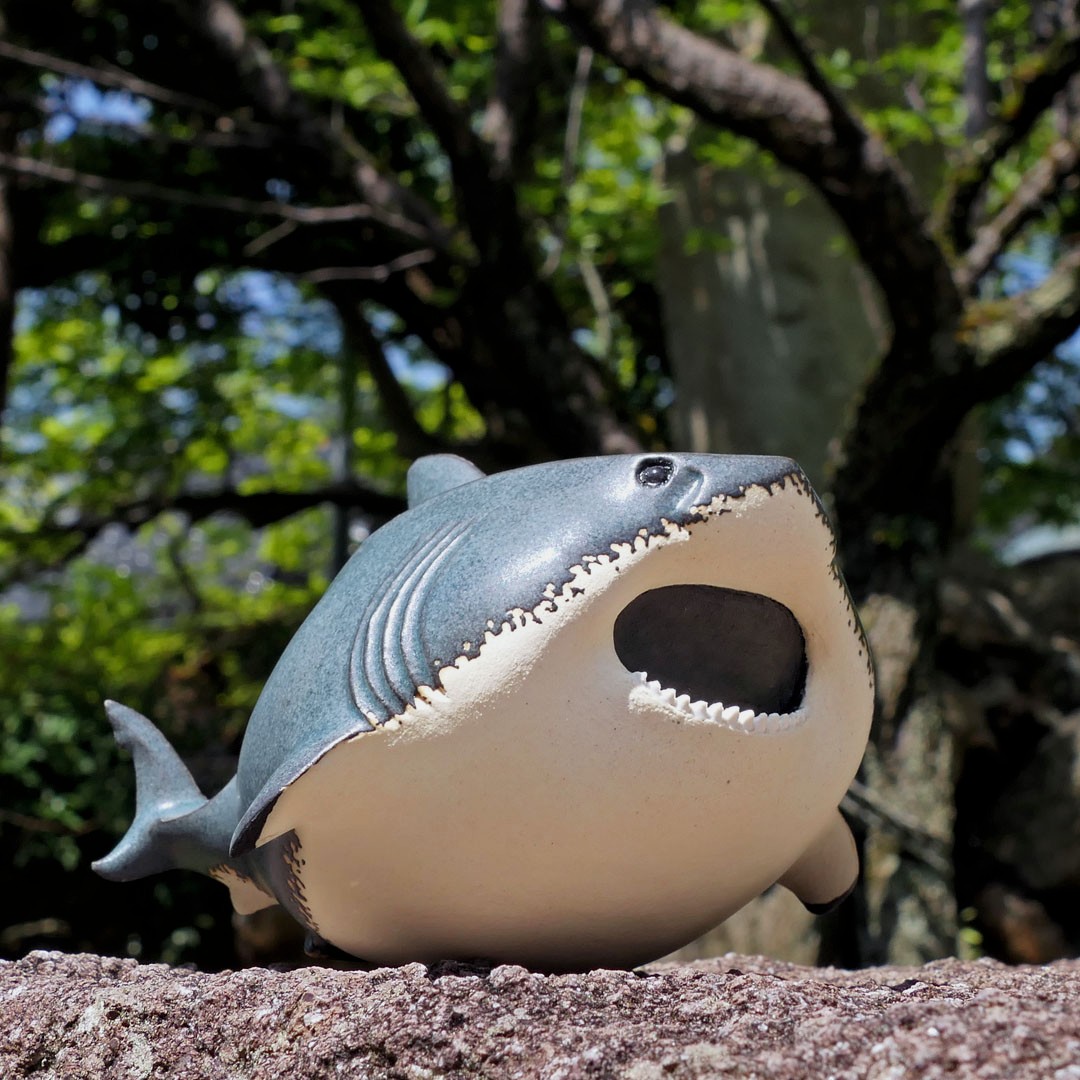 ceramimic2021's tweet image. ホホジロザメ置物🦈
#ホホジロザメ #サメ #shark