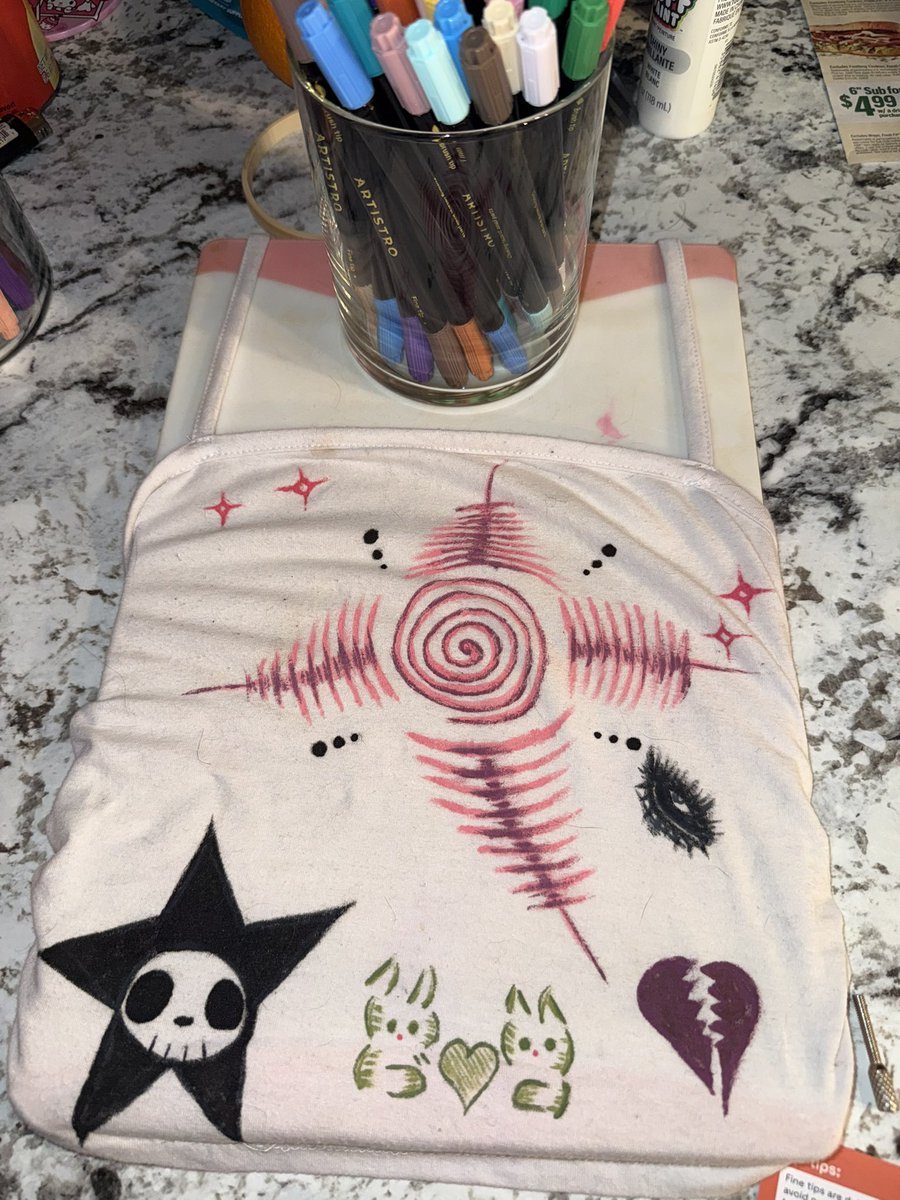 adri tweet media