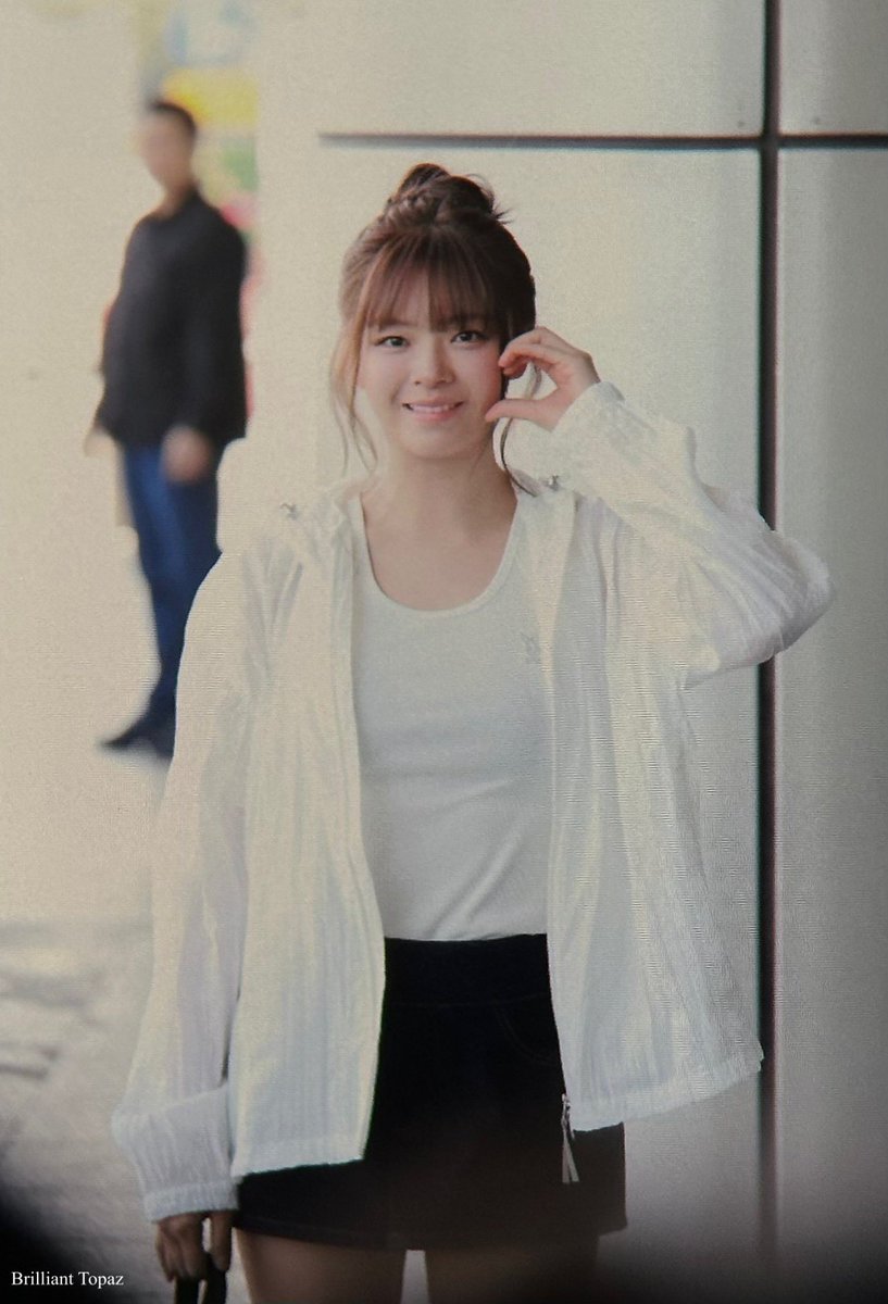 Brilliant_Topaz's tweet image. 260424 GMP

#트와이스 #TWICE #정연 #JEONGYEON