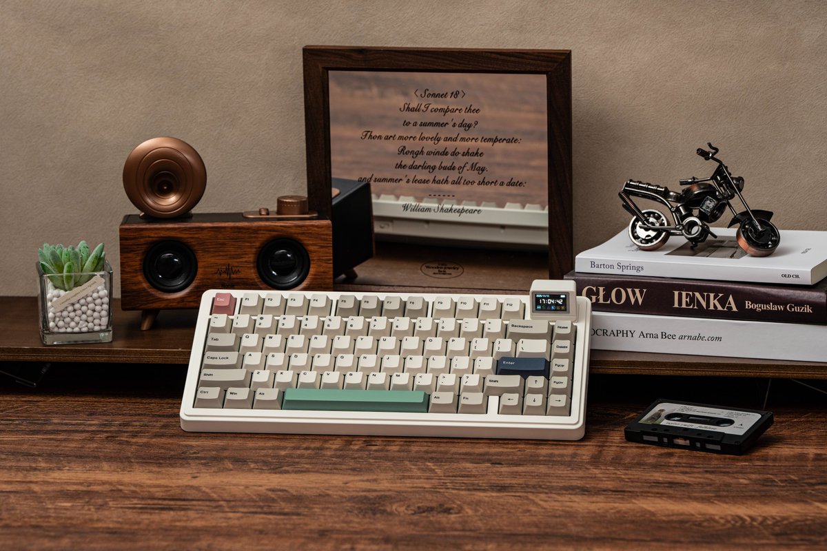 EpomakerK's tweet image. RT82: Minimalism in Motion 🎵✨

When every millimeter counts, let your notes dance on the fingertips.

epomaker.com/products/epoma…

#epomaker #keyboard #keycaps #RT82 #MinimalistSetup #MechanicalKeyboard #GamingCommunity #TechStyle #CustomKeyboard