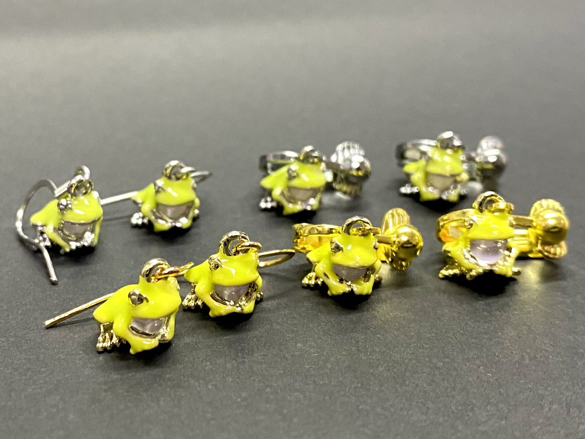 ちっちゃくて可愛い蛙のピアスとイヤリング作りました🐸ｶﾜｲｲ💕

━*＼蛙祭2026 in堀越神社／*━

カエルだらけのアートのまつり‼︎
2026年 #蛙祭

5月24日(日)10時〜16時
堀越神社 境内
(大阪市天王寺区茶臼山1-8)
＿＿＿＿＿＿＿＿＿＿＿＿＿＿＿