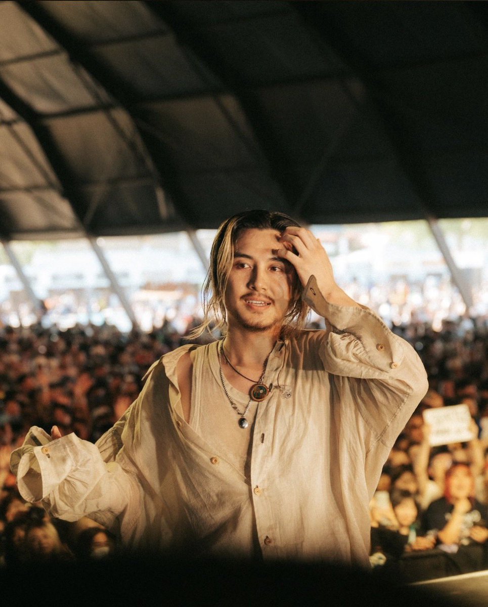 fujiikazehq's tweet photo. Fujii Kaze’s online gallery has been updated with new photos from Coachella! 📸 🎡

Weekend 1 🔗 https://t.co/WJM4vtYKet
Weekend 2 🔗 https://t.co/vqTibPNnZr https://t.co/YfsmUTWODY