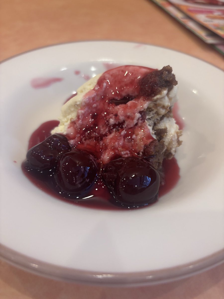 このチェリーソースは
死ぬほど
ウメェな！！！