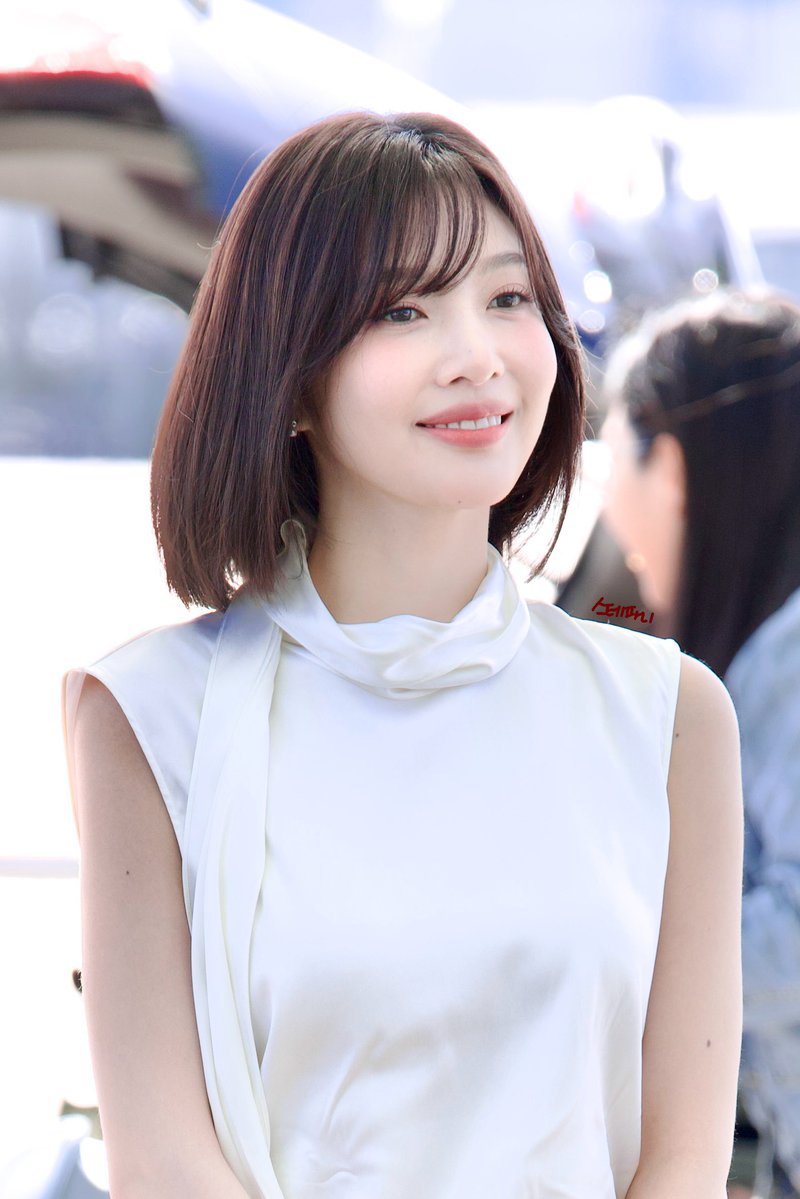 Elle 𓆩𓆪 tweet media