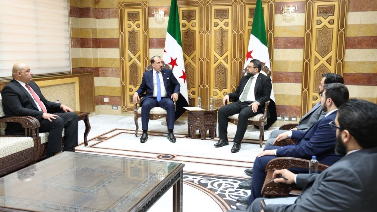 Agence_SANA's tweet image. Discussions syro‑irakiennes sur le renforcement de la coopération judiciaire

#Syrie
#Irak

🖇Plus de détails 👇
sana.sy/fr/syrie/23022…