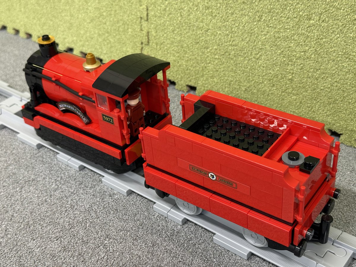 dangomushi.fam tweet media