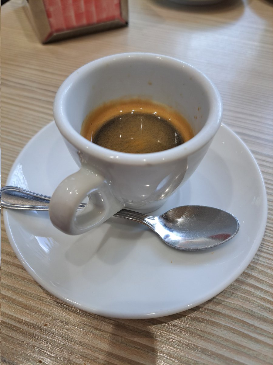 CARLESRIUS's tweet image. Bon dia, dia 
Un #cafè?
#CoffeeTime #Coffeemorning
#CoffeeLovers #Coffee