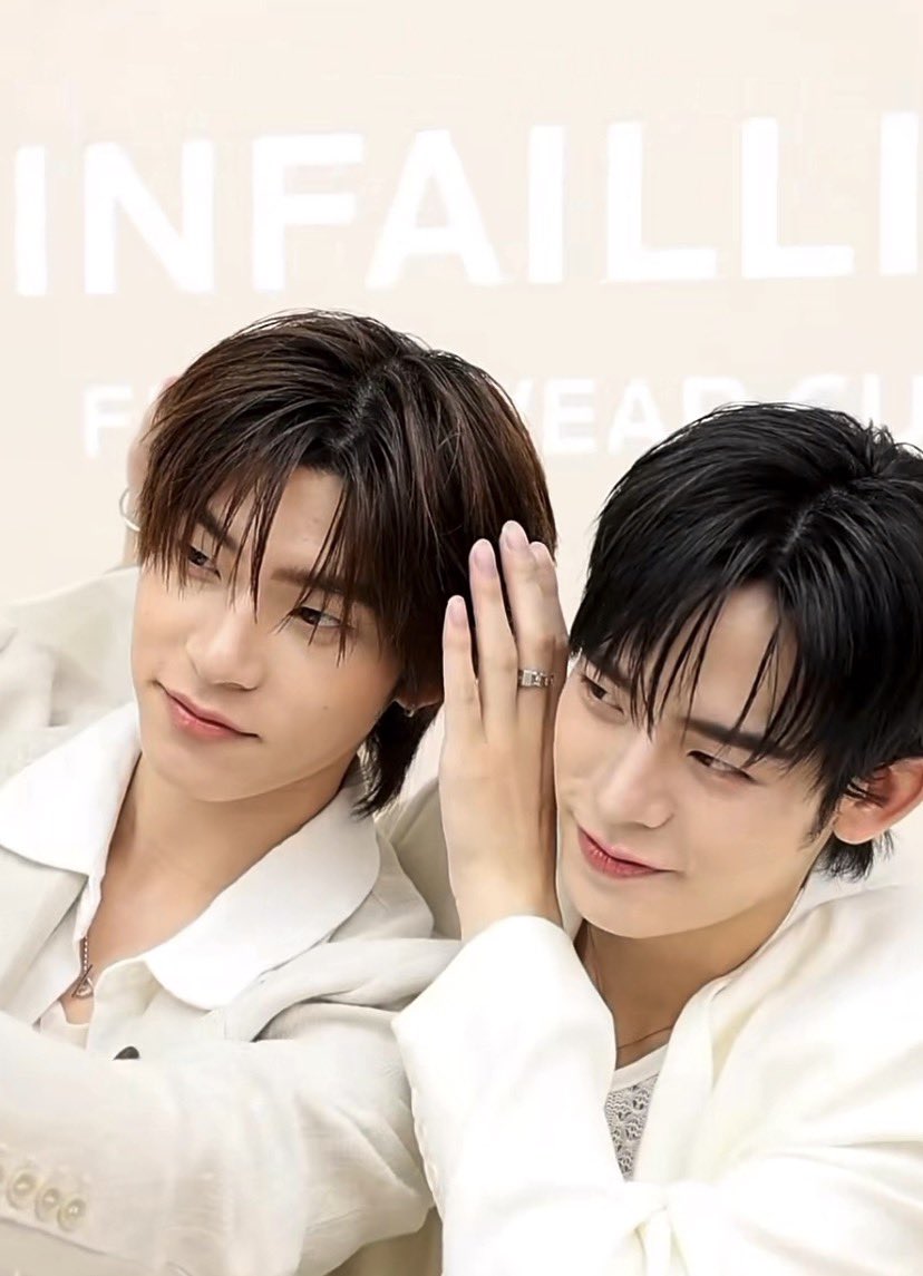 บอลอ ෆ tweet media