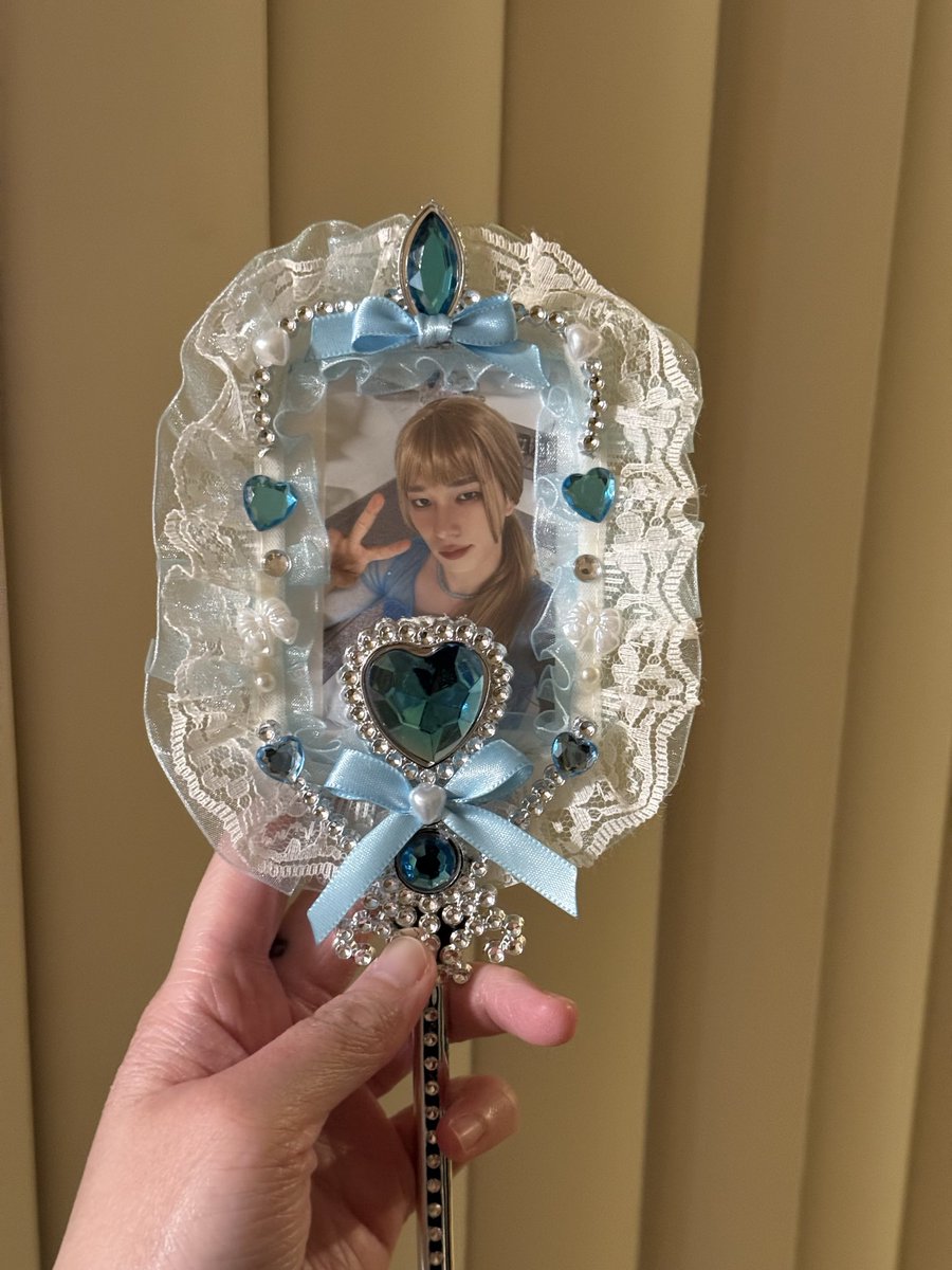 oyaoiho's tweet image. i have the ultimate theo pc holder #swag #drippedout #thankyouirl