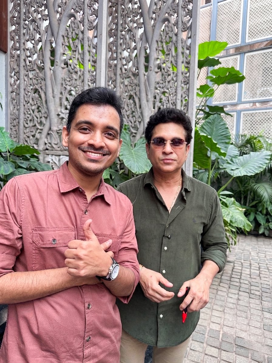#HappyBirthdaySachin went from online wishes to wishing my hero in person at his home. Truly the happiest, most surreal morning. 😍❤️ <a href="/sachin_rt/">Sachin Tendulkar</a> 🧿