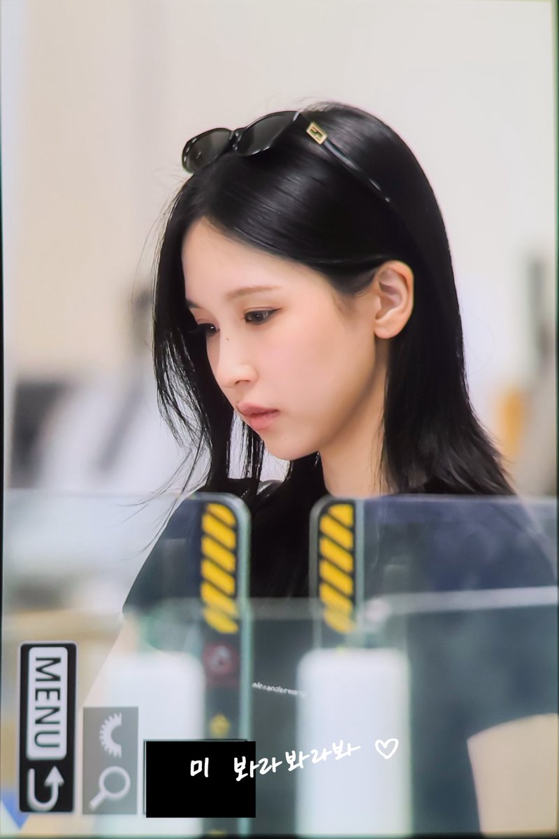 LookAtMi324's tweet photo. 260424 GMP preview
예뻐😍
#TWICE #MINA #트와이스 #미나  #ミナ https://t.co/oJ8uHztbR9