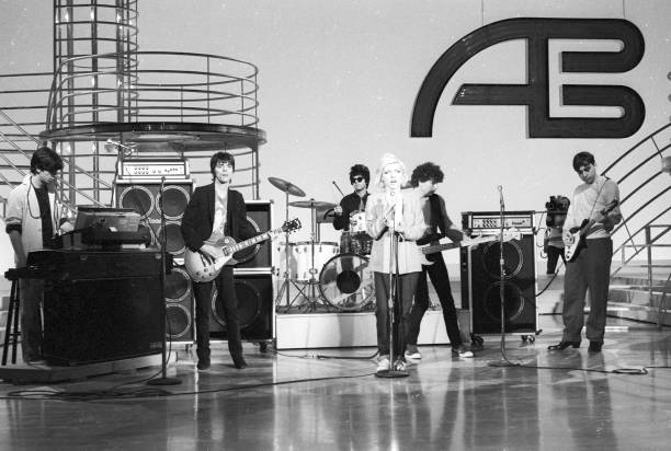 NewWaveAndPunk's tweet image. 75 years old today: Nigel Harrison, most famously of #Blondie 
Pics; 
Brian Cooke 
Brian McLaughlin
youtu.be/4kg9LasvLFE?si…