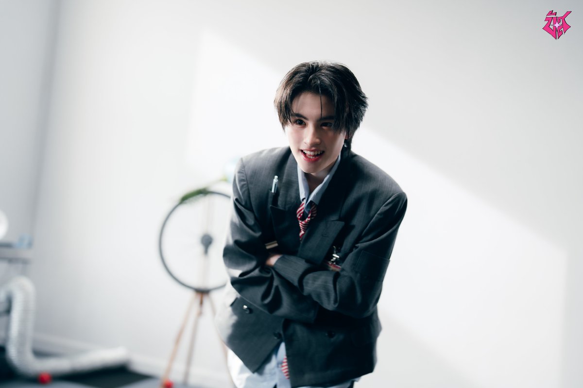 BUS because of you i shine tweet media