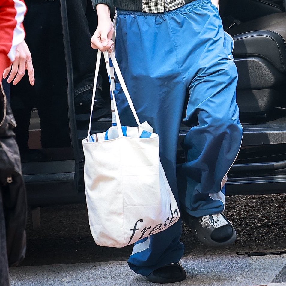 asha ✮ tweet media