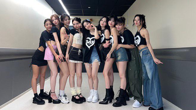 OT9 pour les concerts à Paris? 🥹🩷 croire en nos rêves 

#TWICE #트와이스 <a href="/JYPETWICE/">TWICE</a> - 🐱