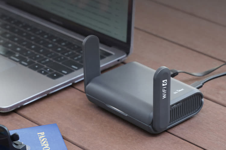 MacGeneration's tweet photo. Promo : le routeur de voyage GL.iNet Slate AX descend à 104,50 € https://t.co/276gyPlmpg #Routeur #deVoyage https://t.co/NCXRdRMkW8