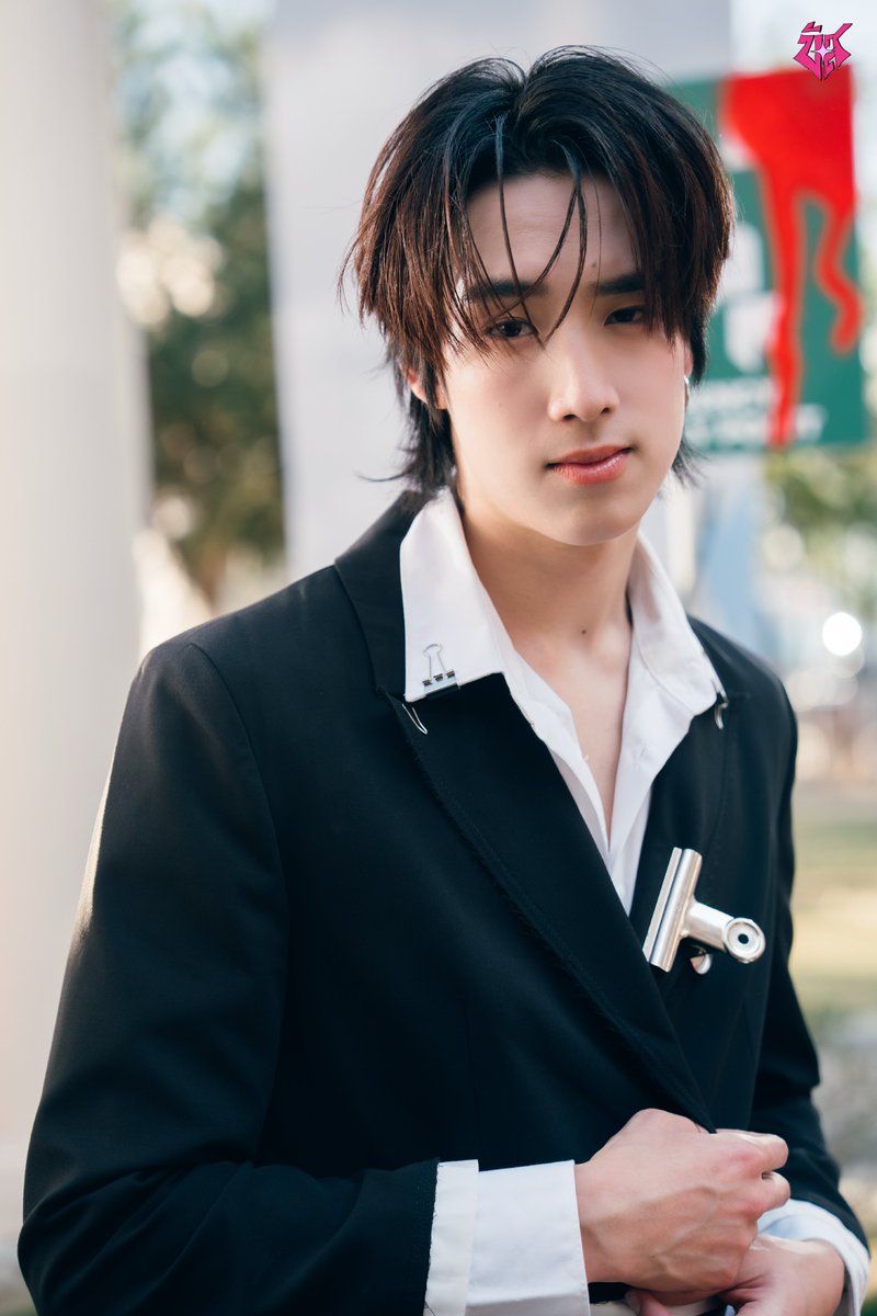 BUS because of you i shine tweet media