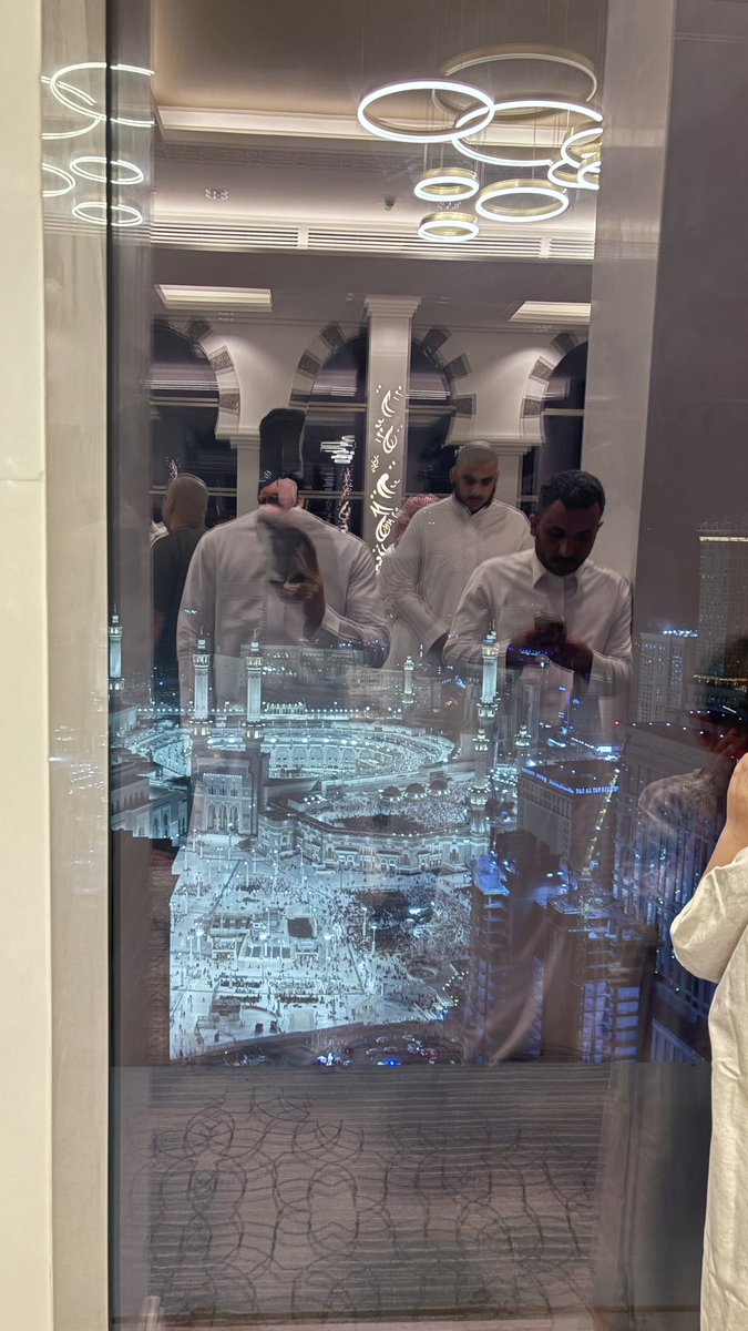 i133sa's tweet photo. اللهم في يوم الجمعة اجعل السعادة دائمة في حياتنا ، اللهم ابعد عنا الضيق والحزن 
اللهم فرج همومنا ويسر امورنا واشرح صدورنا ، اللهم اتقبل أدعية قلوبنا https://t.co/Sp0kuBKCDq