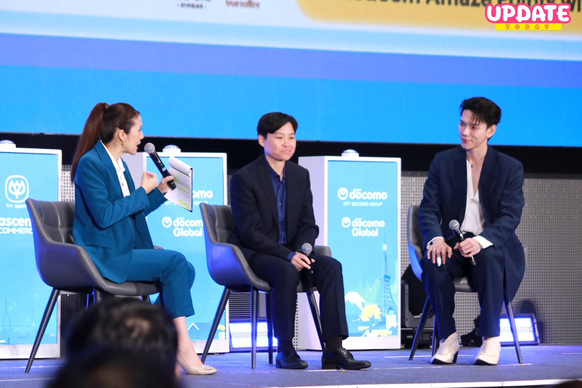 UPDATE TODAY tweet media