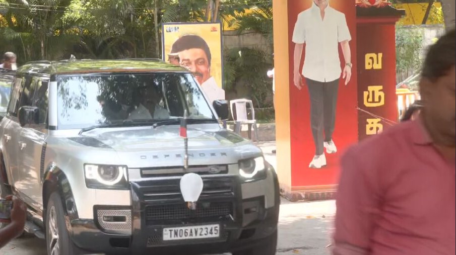 Sun News tweet media