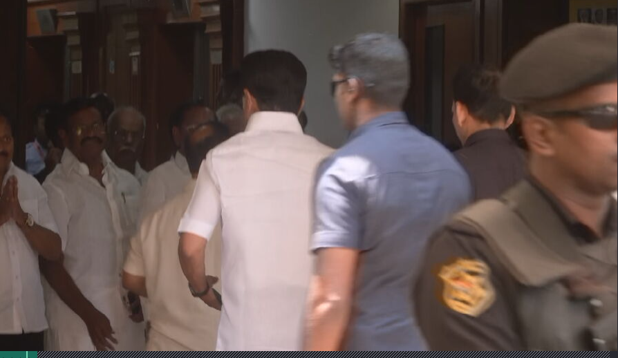 Sun News tweet media