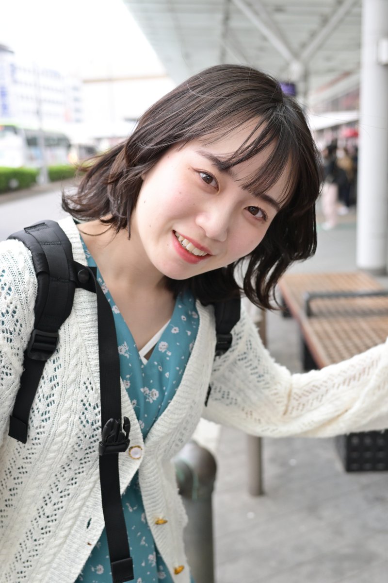 GoGoHappy2000's tweet photo. 名も知らない街　　モデル　麦こはる https://t.co/0e2ByZZP17