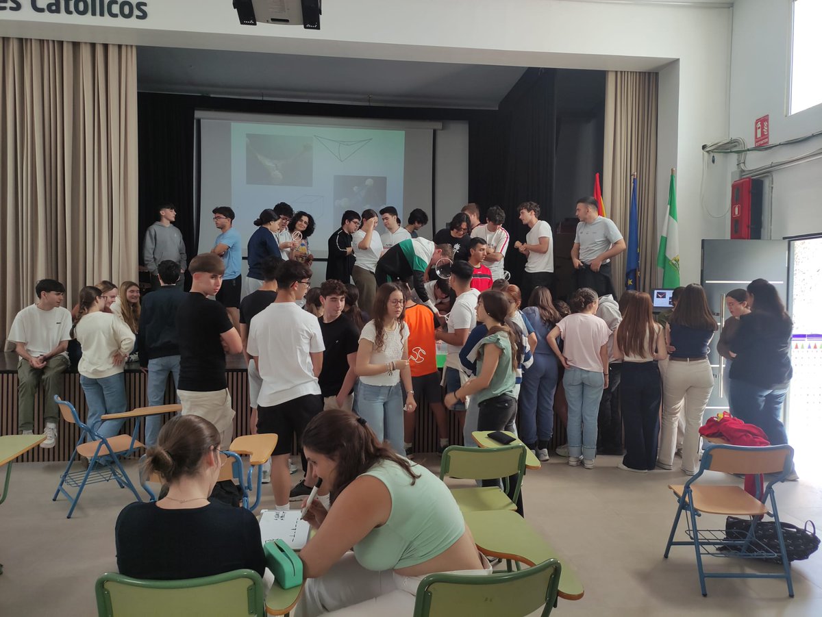 IES REYES CATOLICOS tweet media