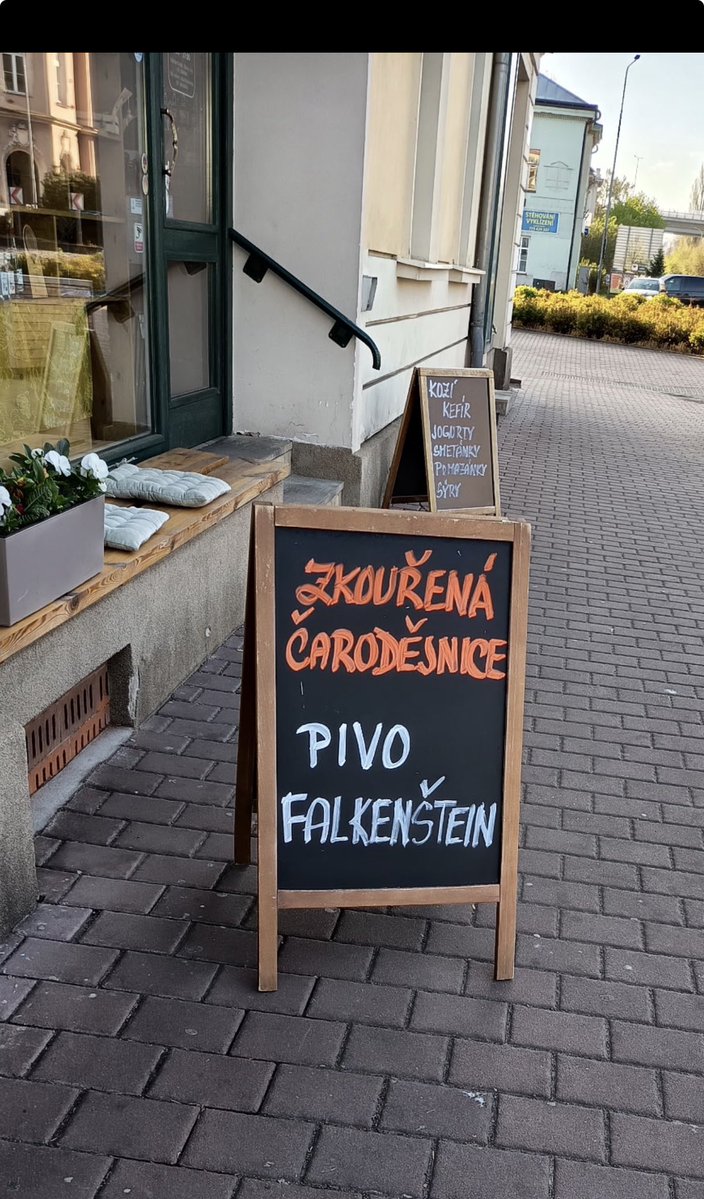 🤔 také mícháte při poslechu Buty, the Cure nebo Doors? 😅
<a href="/MichalFrost6/">Michal Frost</a>