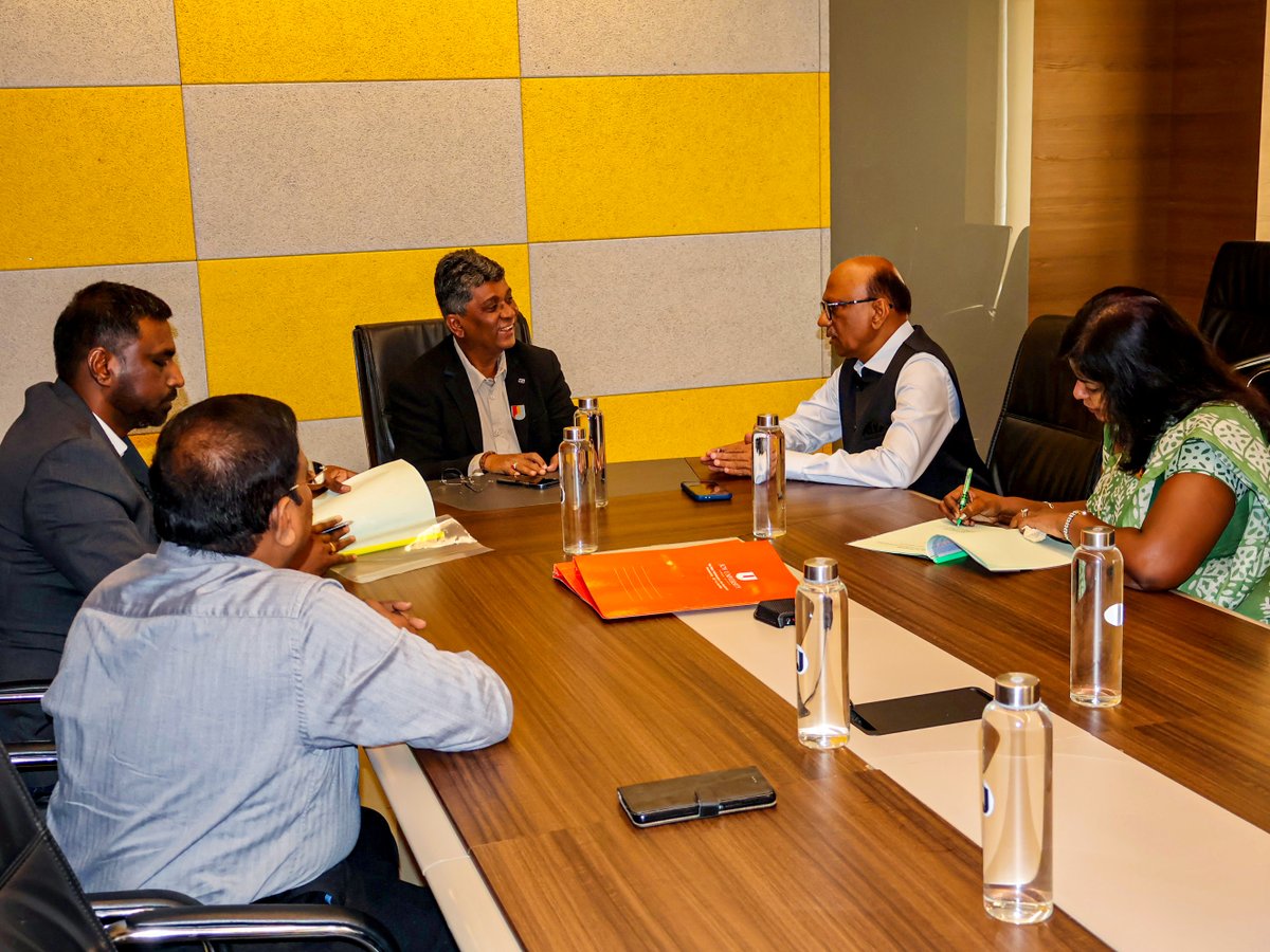 joyuniversityIn's tweet image. 📜✨ A New Partnership for Future-Ready Learning! Joy University proudly signed a Memorandum of Understanding (MoU) on 24th April 2026 with Imarticus Learning Private Limited
#JoyUniversity #MoUSigning #IndustryCollaboration #SkillDevelopment #FutureReady #HigherEducation