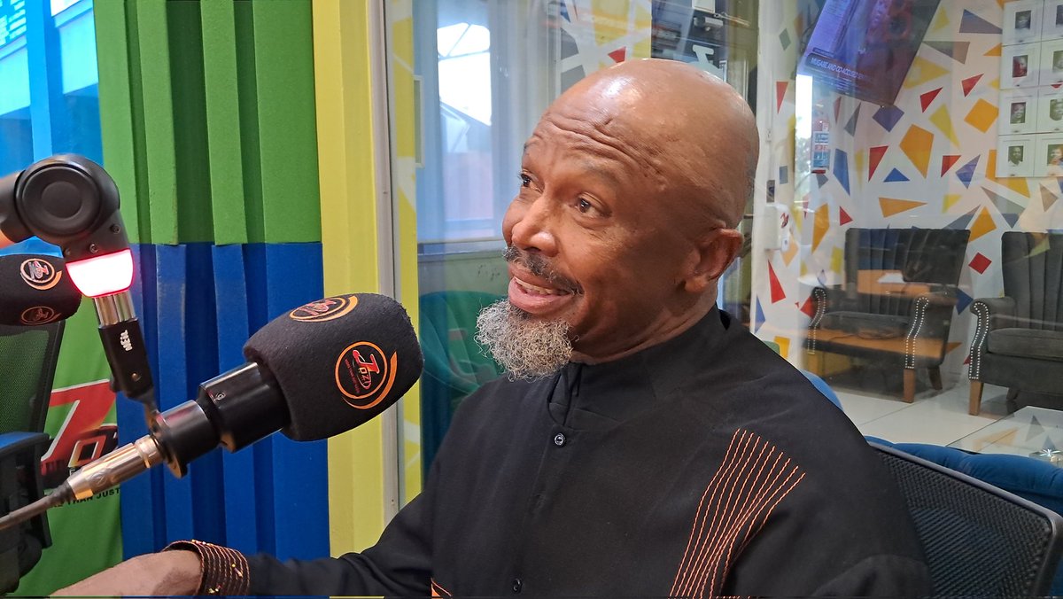 Themba_TT's tweet photo. My father (Skheshe Ncube) was a Pirates goalkeeper. My blood is Black And White ☠️ 

Legendary actor Bra Sello Maake Ka Ncube @jozifm @tshepojunior @orlandopirates https://t.co/rSGCzvOngU