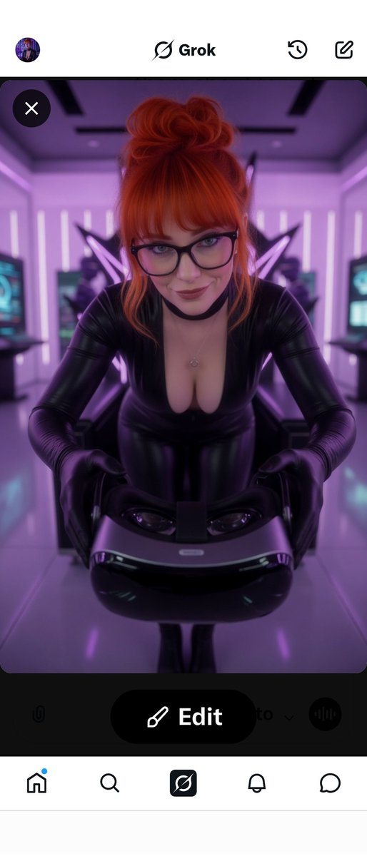 Henchwoman Robin tweet media