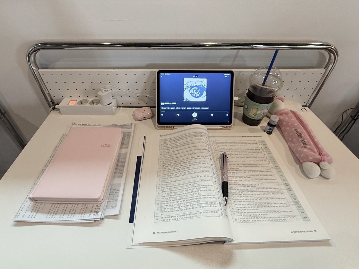 식빵.. tweet media