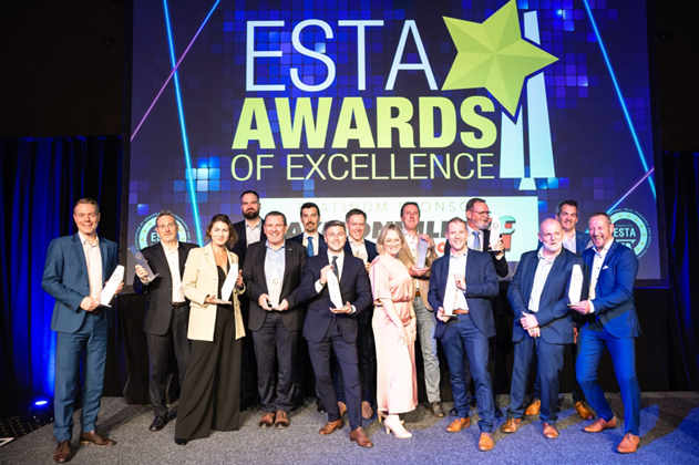 YmbMagazin's tweet photo. ESTA Mükemmellik Ödülleri 2026 Sahiplerini Buldu!

@ESTAeurope 
#YMBMagazin #ESTA #ESTAAwards2026 #Cranes  #Logistics #HeavyLifting #LoadEngineering #YMB #ESTAawards #event #heavytransport #solutions #teamwork #engineering #ingenuity

Kaynak: https://t.co/smivmFXwLY https://t.co/1YTjpaHLyz
