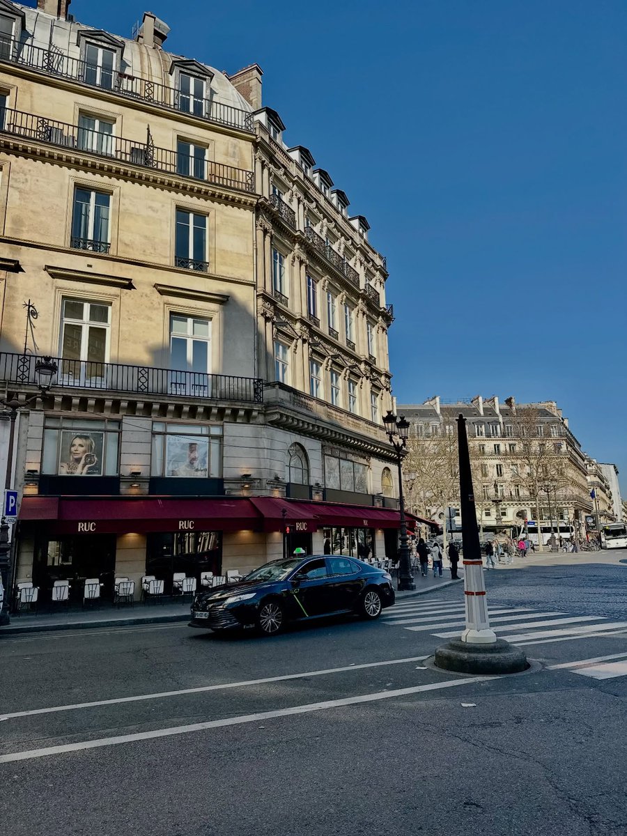 Valarie Regan tweet media