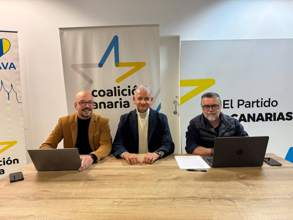 orotavaCC's tweet photo. Comité Local de @orotavaCC para tratar los asuntos del próximo Pleno Ordinario.
Seguimos trabajando por nuestro municipio, nuestros vecinos y vecinas 👏🏼🇮🇨
#ComiteLocal #Abril #CoalicionCanariaLaOrotava
#TrabajoEnEquipo @FLinares2023 @cctenerife @JNCTENERIFE https://t.co/xOFhzZJTc5