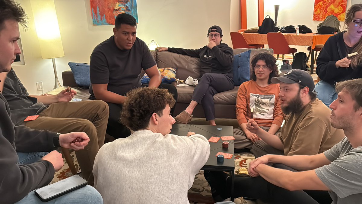 Agustín tweet media