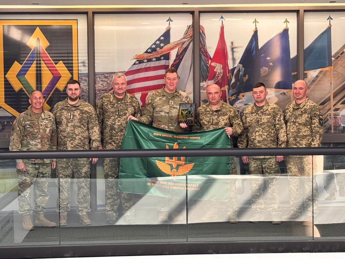 SSTS_UA's tweet photo. A delegation from the State Special Transport Service (SSTS), led by Col. Serhii Matveichuk, visited the USA. On April 20-24, our team joined the @USACEHQ Engineering Week to exchange expertise and strengthen our strategic partnership. 🇺🇦🇺🇸
#SSTS #USACE #UkraineUSA #Engineering https://t.co/tbI1q0zkLW