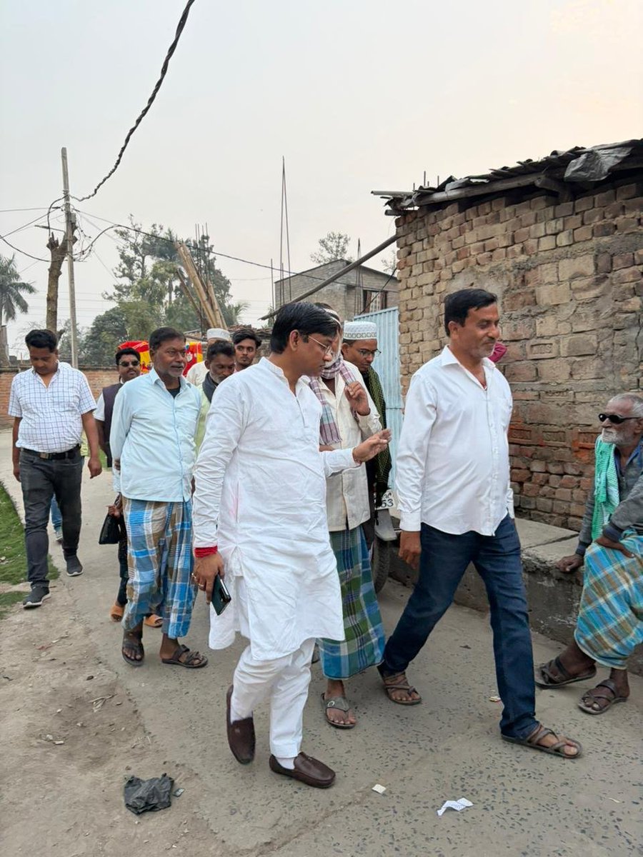 prabhatkhabar's tweet image. सुलतानगंज:  नगर परिषद में सैरात बंदोबस्ती के बाद प्राप्त राशि का उपयोग शहर के विकास कार्यों में किया जाएगा. मुख्य पार्षद राजकुमार गुड्डू ने बताया कि पार्किंग शुल्क तय किया गया और अवैध वसूली पर सख्त कार्रवाई होगी.

#BiharNews #Sultanganj #Development  #PrabhatKhabar