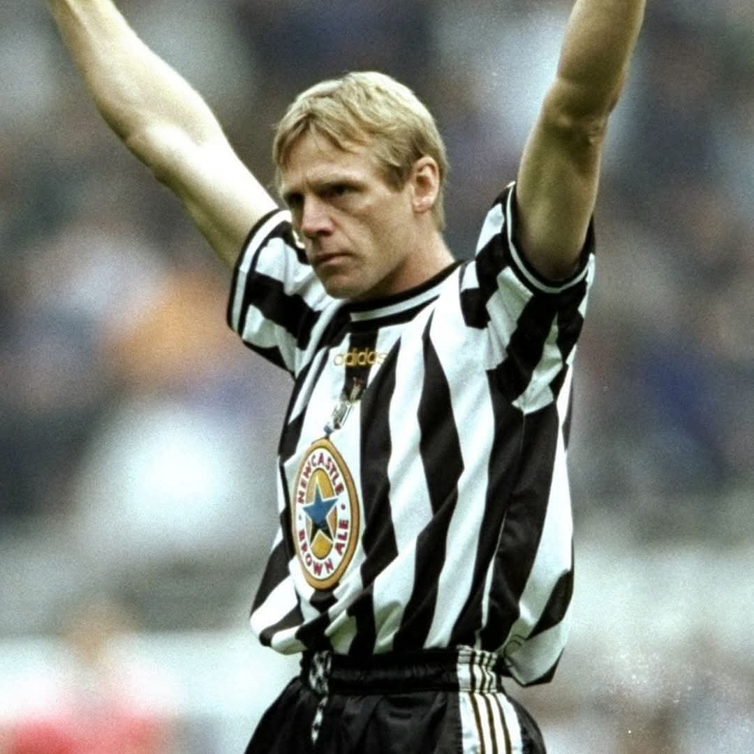 Magpie24_7's tweet image. Happy birthday to former Newcastle United defender Stuart Pearce 🥳🎉

A true one off and legend of the game, oh and tough as old boots! 🖤🤍

#NUFC #NUFCFans #Newcastle #NottinghanForest