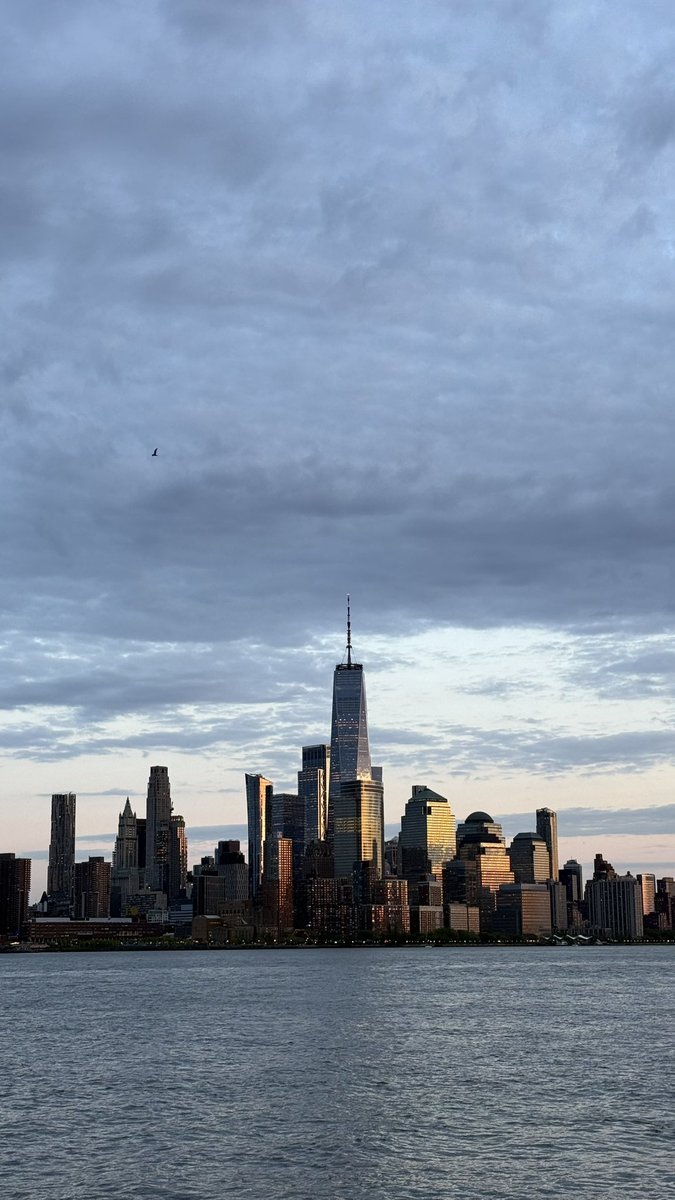geetasneha_'s tweet image. If I knew going on an evening run would feel this refreshing, I would’ve started long back. 
#newyork #hoboken